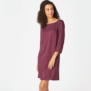 NEW JustFab Women's XS Boysenberry Shift Dress 3/4 Sleeves Basic Rayon Boatneck